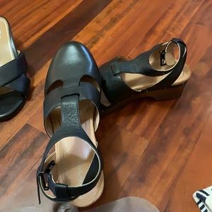 Vionic size 10 strapped sandal